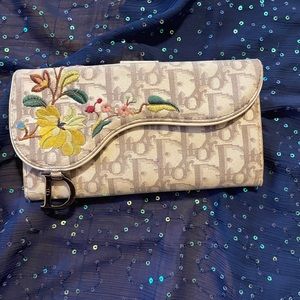 Beautiful Dior Wallet